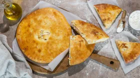 Осетинский пирог с курицей и сыром
