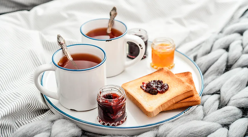 Черный чай без сахара — универсальный спутник для самых разных блюд и закусок