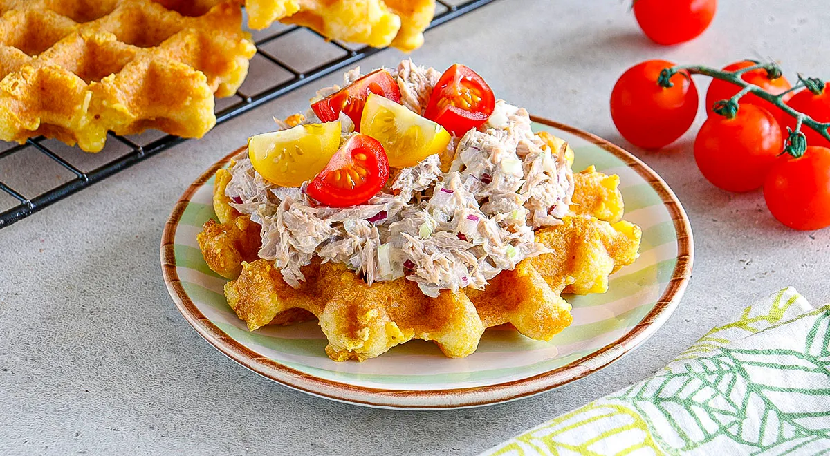 Сырные вафли с миндальной мукой без молока