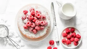 Малиновая шарлотка