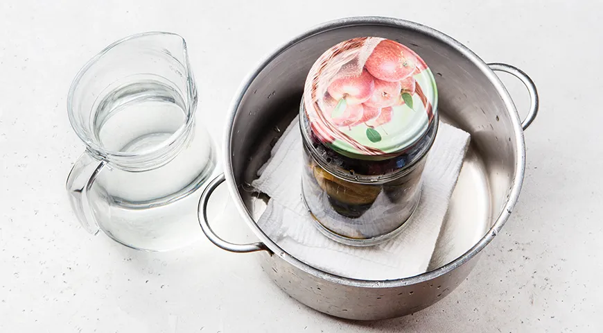 Сливы в собственном соку без сахара