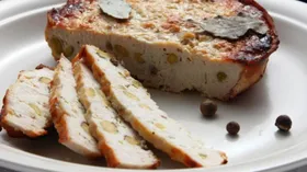 Рецепты с курятиной, вином и мясной гастрономией