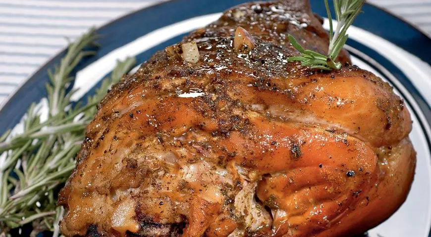 Свиная голяшка по-баварски