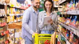 Как купить полезные продукты на неделю и сэкономить: 6 советов диетолога