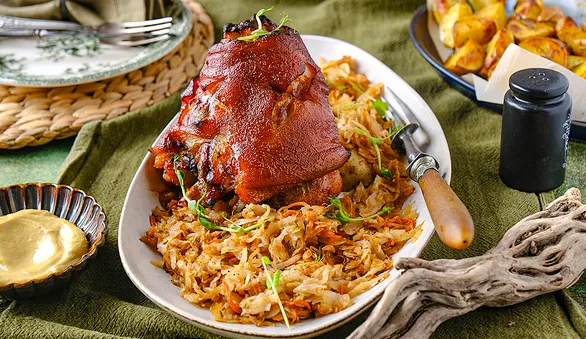 Как приготовить свиную рульку в пиве: рассказывает шеф-повар Анатолий Аношин