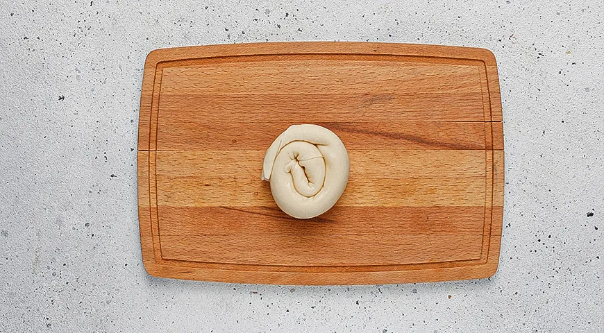 Слоеная лепешка по-адыгейски