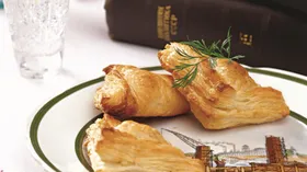 Рецепты с сырами, яйцом и лососем