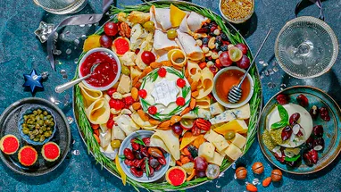 Сыр Premiere of Taste для сырной тарелки, с чем сочетается и в каких блюдах лучше использовать