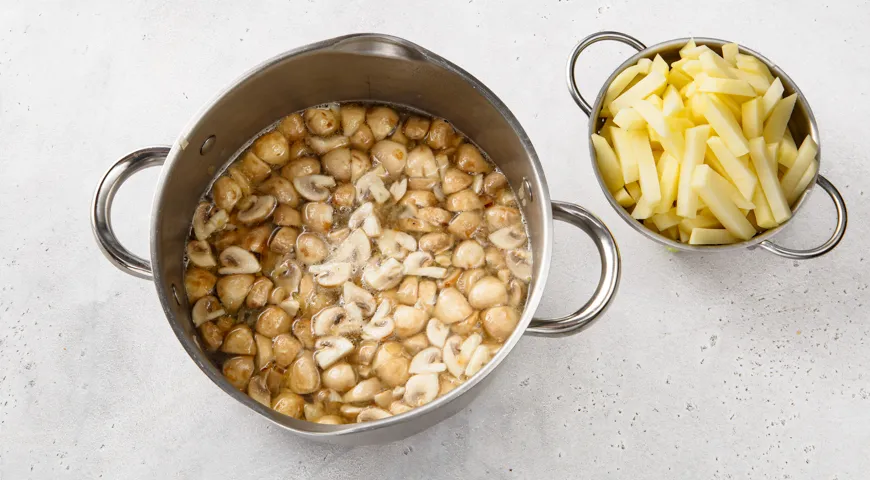 Грибной суп со сливками