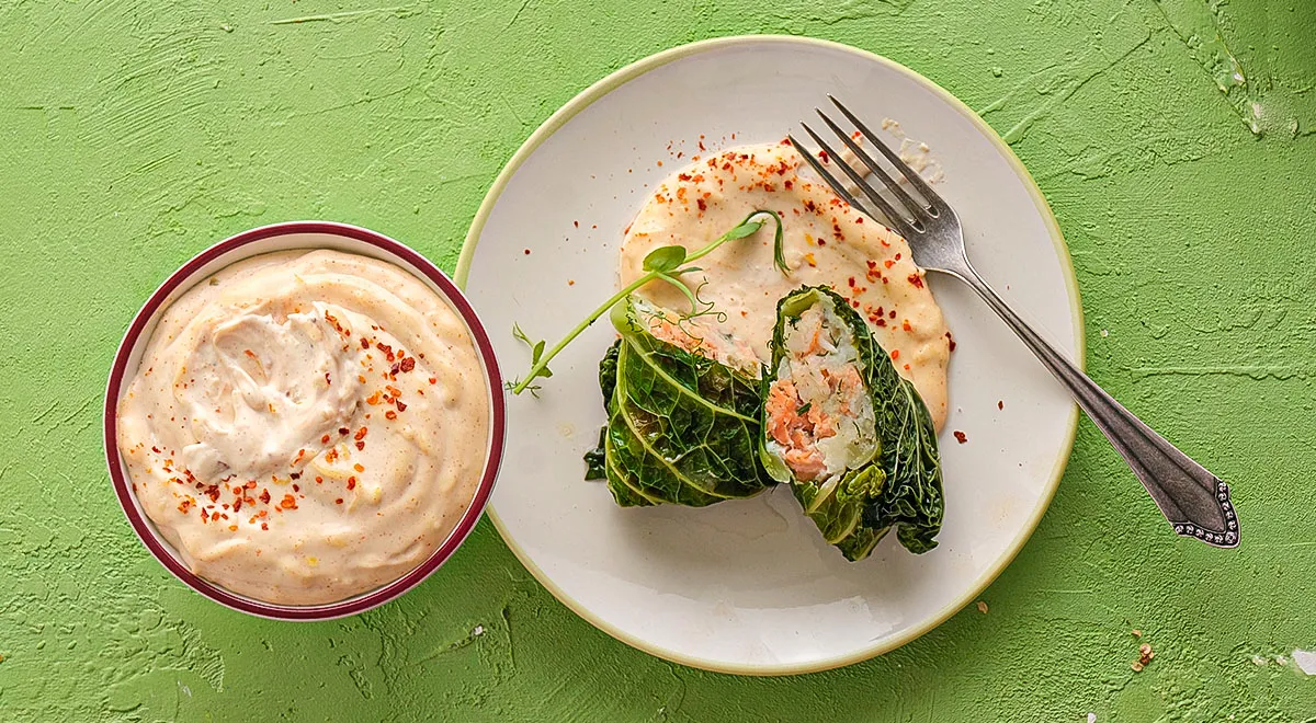 Вкус голубцов раскрывается максимально ярко с традиционными соусами на основе сметаны