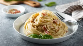 Рецепты с молочной продукцией, беконом и спагетти