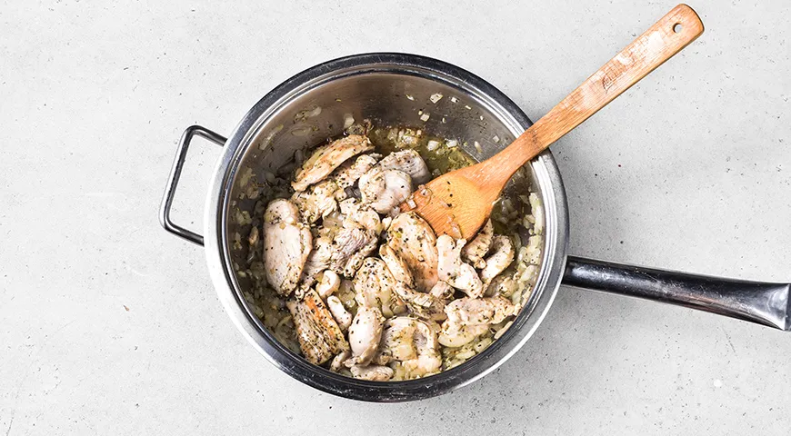 Паста с вялеными помидорами в сливочном соусе