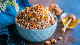 Каша с грецким орехом