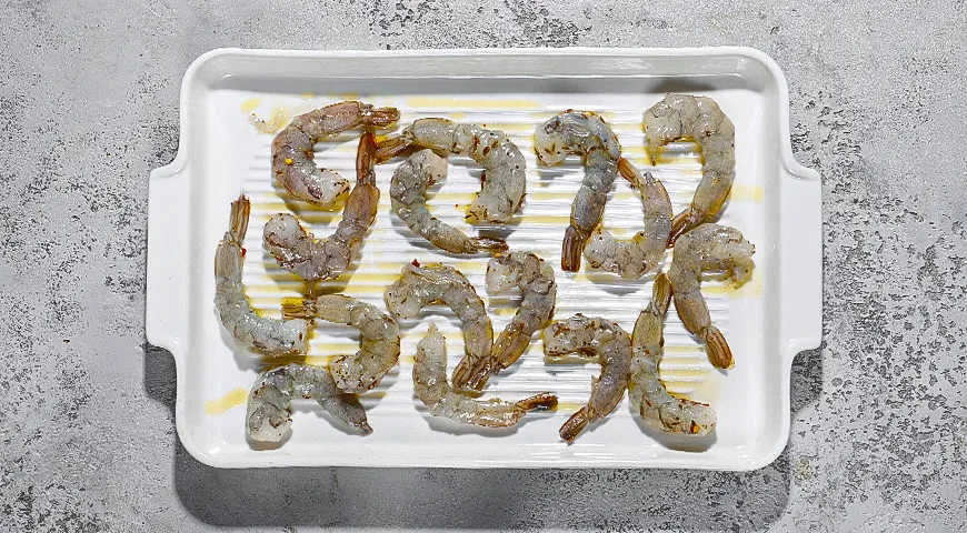 Острая закуска из креветок с авокадо