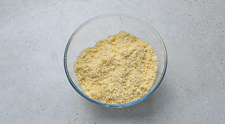 Закусочное пивное печенье с сыром и розмарином