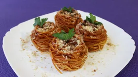 Рецепты со свининой, пастой и соусом томатным