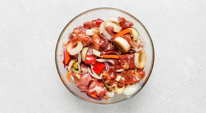 Рис с мясом и овощами в рукаве