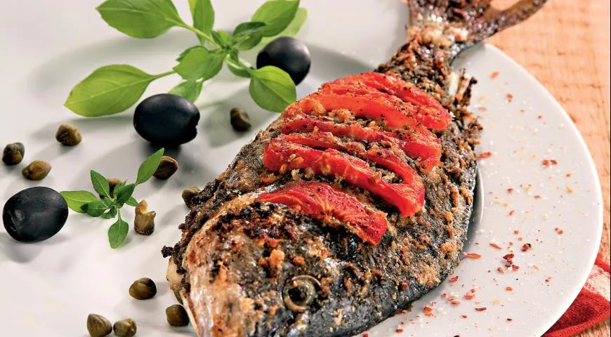 Дорада по-провански с тапенадом