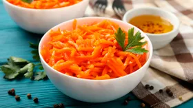 Маринованная морковь с чесноком быстрого приготовления