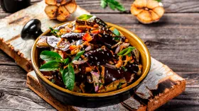 Баклажаны по-корейски: 5 рецептов острых закусок